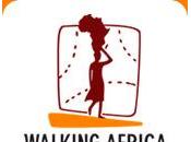 L'africa cammina piedi delle donne