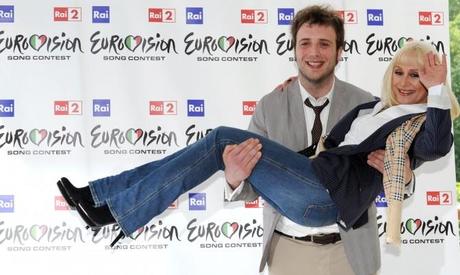 Raphael Gualazzi: rappresento l'Italia al festival della canzone Europea.