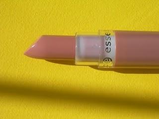 Piccolissimo acquistino Essence: Lipstick n. 52 In the nude con swatches