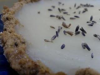 CROSTATA ALLA LAVANDA PROFUMATA AL LIMONE