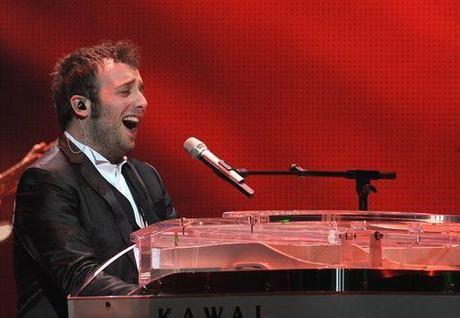 Trionfo per Raphael Gualazzi. Secondo all'EuroFestival.