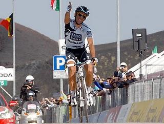 Giro d'Italia 2011 - 9°tappa...EL PISTOLEROOOO..