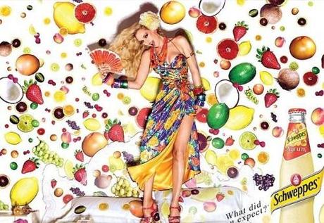 DAVID LACHAPELLE FIRMA UMA THURMAN PER SCHWEPPES