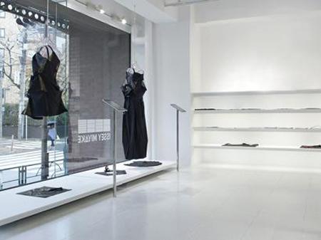 Progettazione d'interni: il retail design di ISSEY MIJAKE