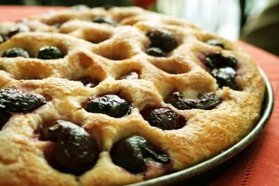 Focaccia di ciliegie al profumo di vaniglia