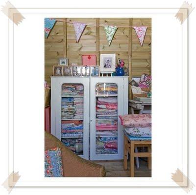 A dreamy summerhouse for a craft room...