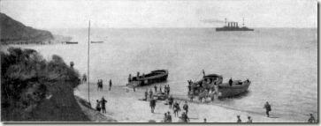 Anzac_Cove_and_HMS_Bacchante_25_April_1915