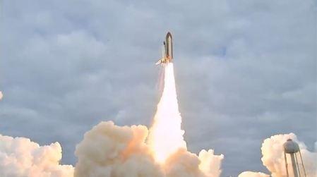 Il bellissimo lancio dello Shuttle Endeavour
