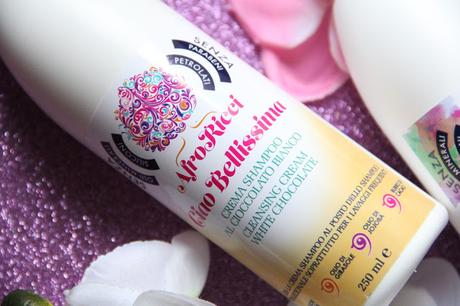 CAPELLI RICCI AL TOP CON I PRODOTTI NATURALI E MADE IN ITALY DI AFRORICCI CAPELLI RICCI AL TOP CON I PRODOTTI NATURALI E MADE IN ITALY DI AFRORICCI