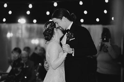 Anna & Ian's wedding cake topper: fly away with me Anna & Ian's wedding cake topper: fly away with me