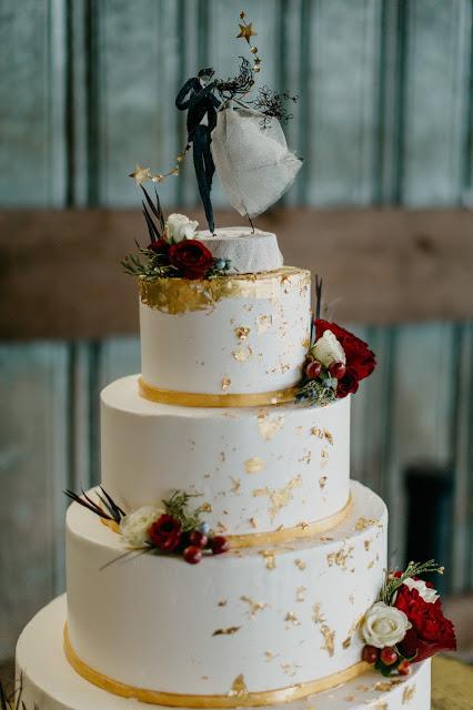 Anna & Ian's wedding cake topper: fly away with me Anna & Ian's wedding cake topper: fly away with me