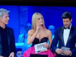 SANREMO 2018: la quarta serata. La vittoria di Ultimo tra le nuove proposte, i duetti e il premio della carriera a Milva. SANREMO 2018: la quarta serata. La vittoria di Ultimo tra le nuove proposte, i duetti e il premio della carriera a Milva.