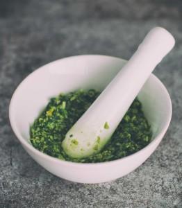 Pesto al mortaio: il campionato mondiale per un’eccellenza italiana Come fare il pesto al mortaio in casa.