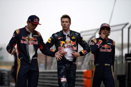 Foto-intervista Verstappen: “Ricciardo, avrò la mia vendetta” | FP – Parliamone con… – ManifestoMotore Chinese Grand Prix, Shanghai 14 - 17 April 2016