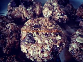OAT AND PLUM COOKIES OAT AND PLUM COOKIES