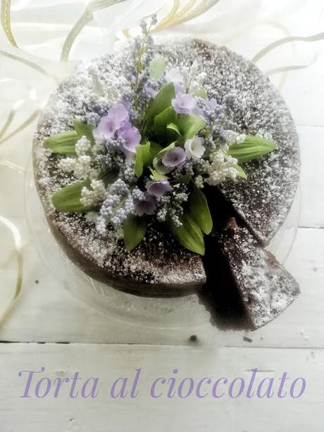 Il segreto per una torta al cioccolato morbidissima e cinque cose che forse non sai Il segreto per una torta al cioccolato morbidissima e cinque cose che forse non sai