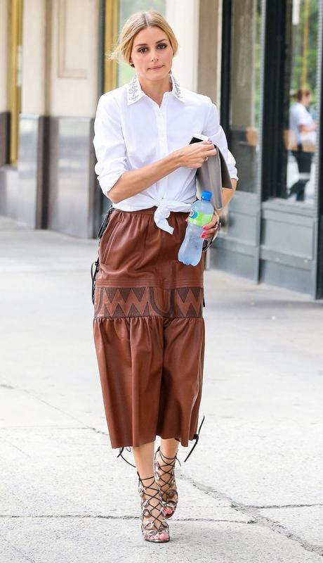 Fashion Trend: facciamo il nodo alla camicia Fashion Trend: facciamo il nodo alla camicia