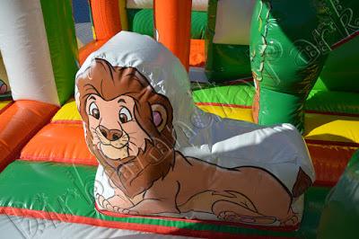 GONFIABILI: IL GIOCO PREFERITO DAI BAMBINI GONFIABILI: IL GIOCO PREFERITO DAI BAMBINI