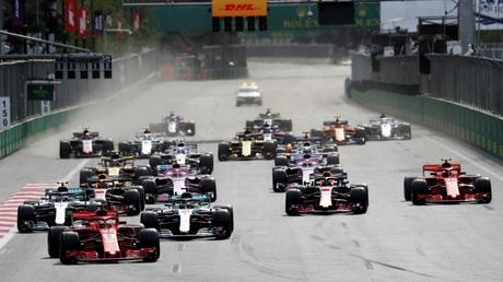 F1, GP Azerbaijan: la fortuna di Lewis, l’errore di Seb, la sfida in casa Red Bull F1, GP Azerbaijan: la fortuna di Lewis, l’errore di Seb, la sfida in casa Red Bull