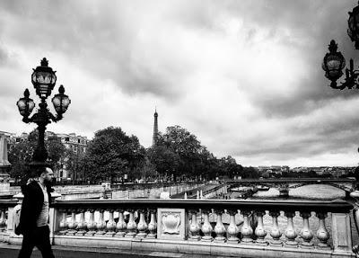 Parigi, in un soffio Parigi, in un soffio