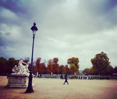 Parigi, in un soffio Parigi, in un soffio