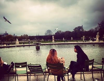 Parigi, in un soffio Parigi, in un soffio