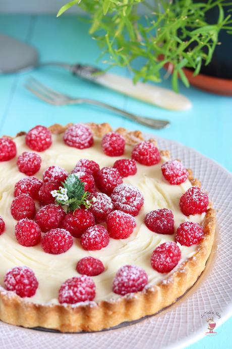 Crostata con crema al cioccolato bianco e lamponi Crostata con crema al cioccolato bianco e lamponi