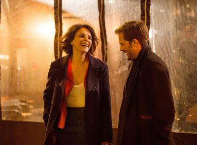 “L’amore secondo Isabelle” di Claire Denis: il continuo e disperato peregrinare di una donna alla ricerca dell’anima gemella. “L’amore secondo Isabelle” di Claire Denis: il continuo e disperato peregrinare di una donna alla ricerca dell’anima gemella.