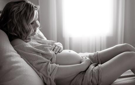 Dall'essere figlia all'essere madre: come affrontare il cambiamento psicologico in gravidanza. Dall'essere figlia all'essere madre: come affrontare il cambiamento psicologico in gravidanza.