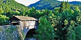 PONTE COPERTO IN LEGNO A PANCHIA'-VAL DI FIEMME PONTE COPERTO IN LEGNO A PANCHIA'-VAL DI FIEMME