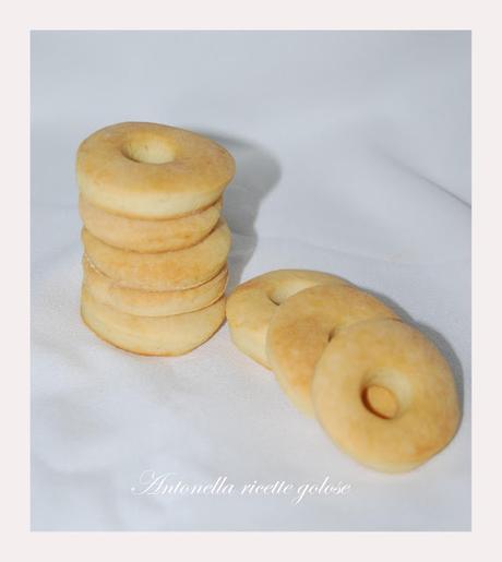 “Biscotti come le macine” “Biscotti come le macine”