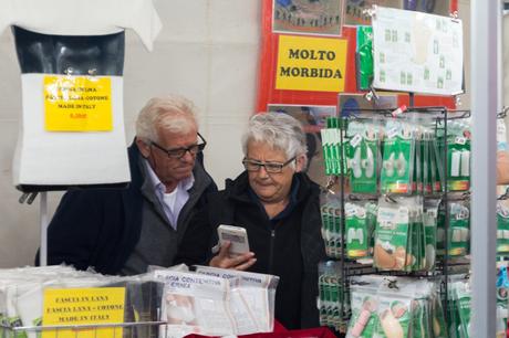 Il maltempo non ha frenato la ‘voglia’ di fiera Carolingia Il maltempo non ha frenato la ‘voglia’ di fiera Carolingia