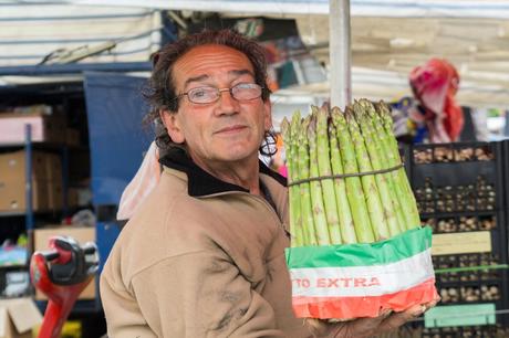 Il maltempo non ha frenato la ‘voglia’ di fiera Carolingia Il maltempo non ha frenato la ‘voglia’ di fiera Carolingia