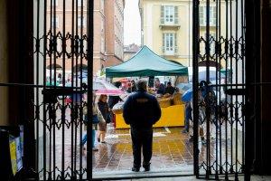 Il maltempo non ha frenato la ‘voglia’ di fiera Carolingia Il maltempo non ha frenato la ‘voglia’ di fiera Carolingia