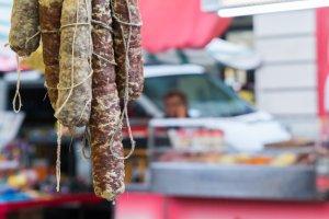 Il maltempo non ha frenato la ‘voglia’ di fiera Carolingia Il maltempo non ha frenato la ‘voglia’ di fiera Carolingia