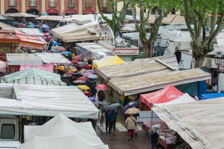Il maltempo non ha frenato la ‘voglia’ di fiera Carolingia Il maltempo non ha frenato la ‘voglia’ di fiera Carolingia