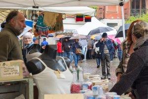 Il maltempo non ha frenato la ‘voglia’ di fiera Carolingia Il maltempo non ha frenato la ‘voglia’ di fiera Carolingia