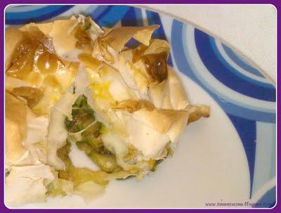 FAGOTTINI DI PASTA FILLO CON ZUCCHINE E PROVOLA FAGOTTINI DI PASTA FILLO CON ZUCCHINE E PROVOLA