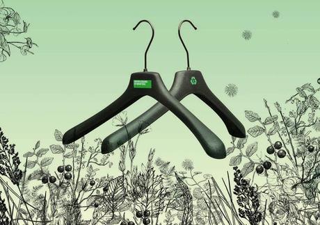 benetton-eco-friendly-hanger benetton-eco-friendly-hanger