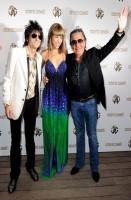 ronnie wood ana araujo - roberto cavalli (scarpe jimmy choo man)