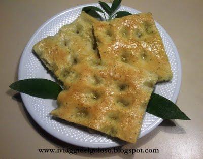 FOCACCIA  GENOVESE CON  SALVIA