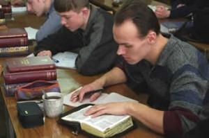 Quando l’atea URSS metteva all’indice il Vangelo e i libri religiosi…