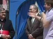 Napoli Sepe balla palco giovani Giubileo (21.05.11)