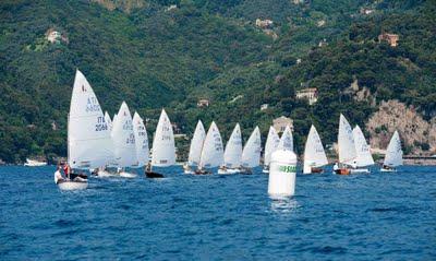 TROFEO SIAD BOMBOLA D¹ORO: SECONDO GIORNO DI REGATE PER  I DINGHY  A PORTOFINO