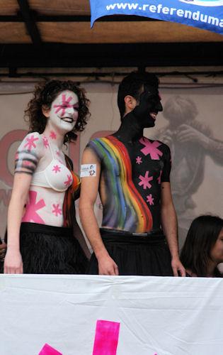 Image and video hosting by TinyPic