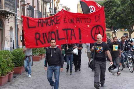 Image and video hosting by TinyPic