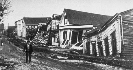 Accadde oggi:22 maggio 1960 -Un terremoto colpisce il Cile meridionale.;si tratta del più forte terremoto mai registrato