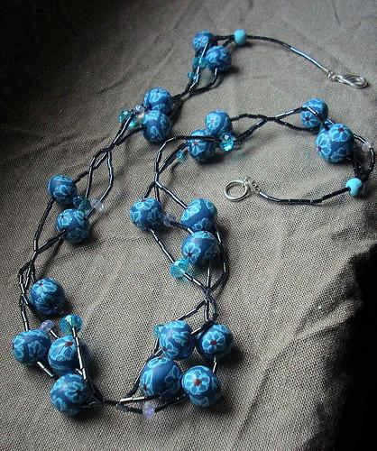 Collana polyclay azzurra