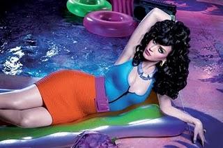 Katy Perry per Ghd: un viaggio nel tempo..