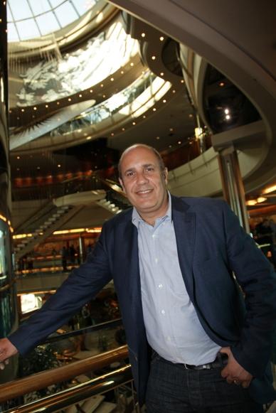 “L’uomo che non voleva amare”: il nuovo romanzo di Federico Moccia presentato a bordo di Splendour of the Seas.